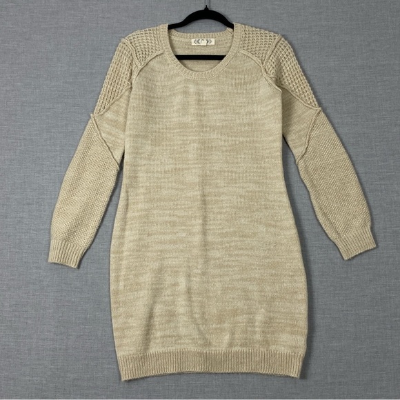 Pink Rose Long Sweater Womens Sz Medium 100% Acrylic Cream Color Long Sleeve - Picture 1 of 7